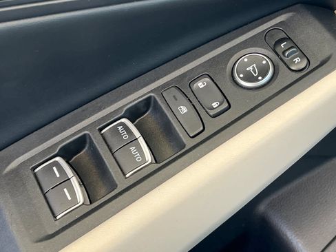 Used 2023 Honda Accord EX image 14