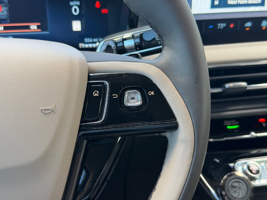 Used 2023 Lincoln Corsair FWD image 23