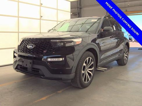 Used 2020 Ford Explorer ST image 3