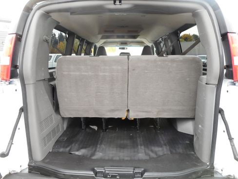 Used 2017 Chevrolet Express 2500 LS image 17