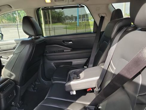 Used 2024 Nissan Pathfinder SL w/ Cargo Package FWD image 29