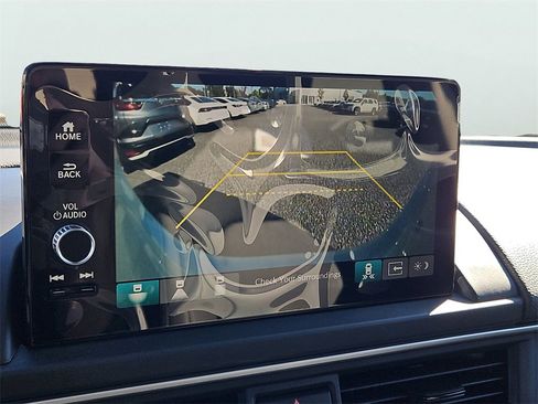 New 2025 Honda Pilot Touring image 8