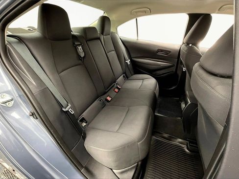 Used 2025 Toyota Corolla LE image 27