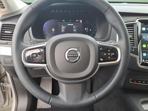 Used 2023 Volvo XC90 B5 Core image 16