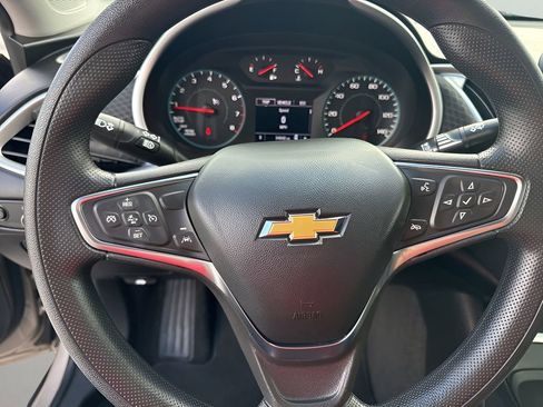 Used 2024 Chevrolet Malibu LT FWD image 12