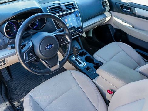 Used 2018 Subaru Legacy 2.5i Premium w/ Moonroof Package image 2