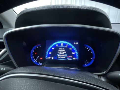 Used 2022 Toyota Corolla Cross XLE w/ Convenience Package image 19