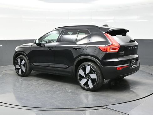 Used 2023 Volvo XC40 Recharge Ultimate w/ Protection Package Premier AWD/4WD image 4