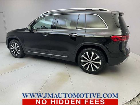 Used 2022 Mercedes-Benz GLB 250 4MATIC image 3