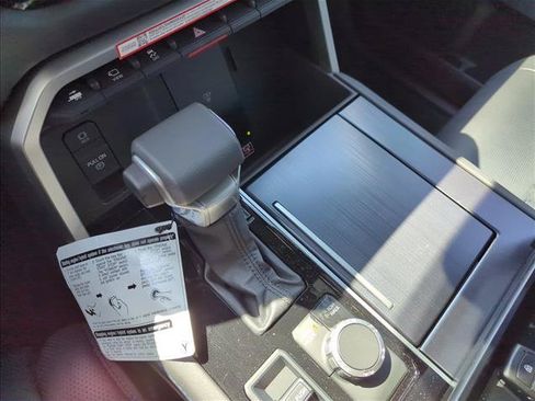 Certified 2025 Toyota Tundra Platinum AWD/4WD image 11