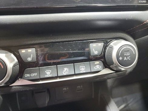 Used 2024 Nissan Versa SR image 31