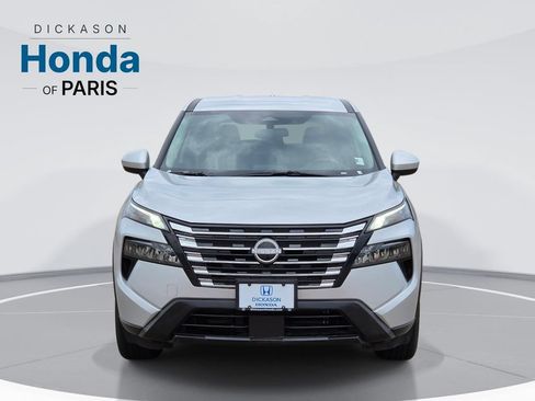 Used 2025 Nissan Rogue SV FWD image 2