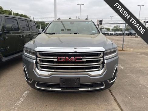 Used 2020 GMC Acadia SLT w/ Driver Alert Package II image 3