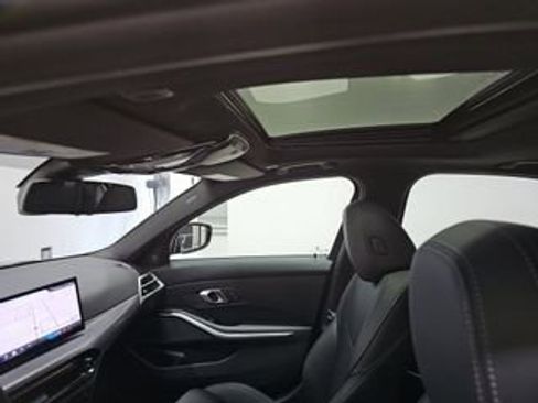 Used 2025 BMW M340i image 4