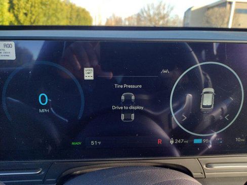 Used 2024 Hyundai Kona SEL image 24