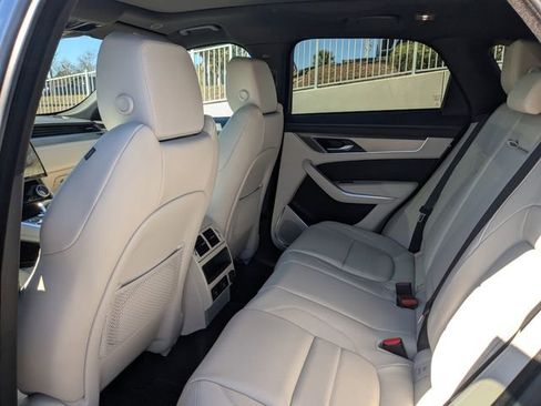 New 2026 Jaguar F-PACE R-Dynamic S image 12