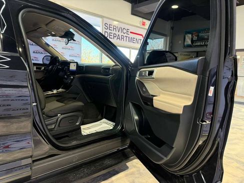 Used 2020 Ford Explorer XLT w/ Comfort Package AWD/4WD image 46