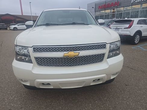 Used 2013 Chevrolet Tahoe LTZ image 2