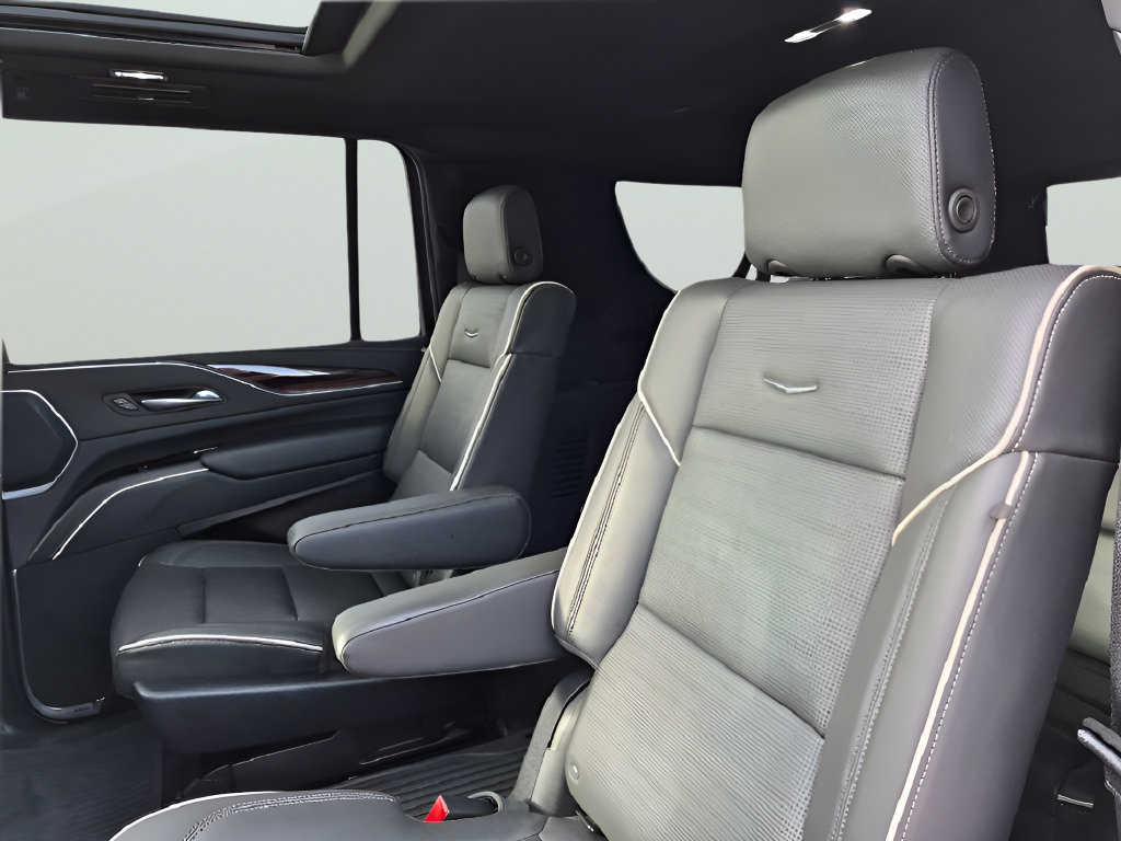 Used 2024 Cadillac Escalade ESV Premium Luxury w/ LPO, Floor Liner Package AWD/4WD image 19