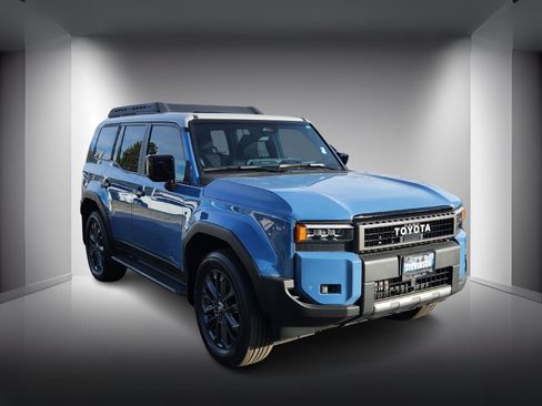 Used 2025 Toyota Land Cruiser w/ Premium Package image 5