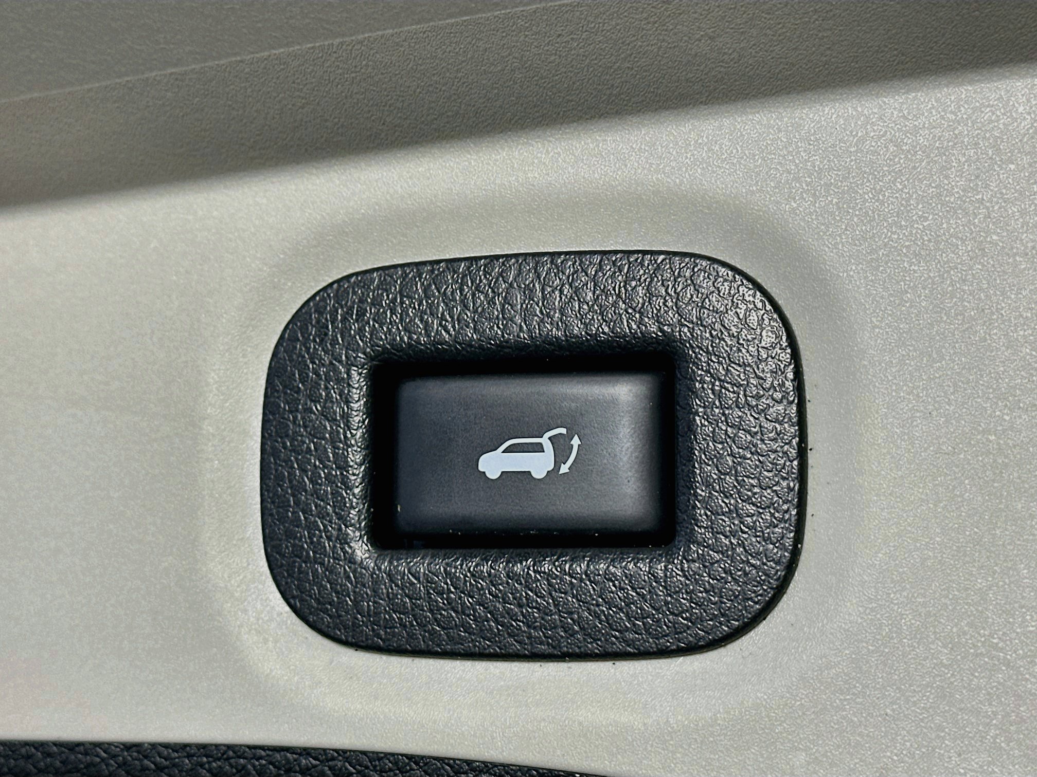 Used 2017 Nissan Rogue SL w/ SL Premium Package FWD image 30
