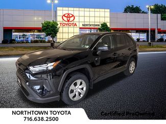Used 2023 Toyota RAV4 LE AWD/4WD video 1