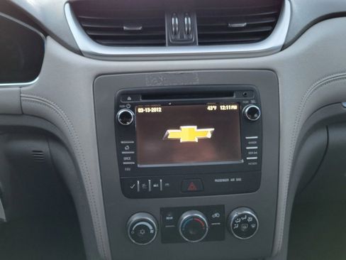 Used 2017 Chevrolet Traverse LS FWD image 14