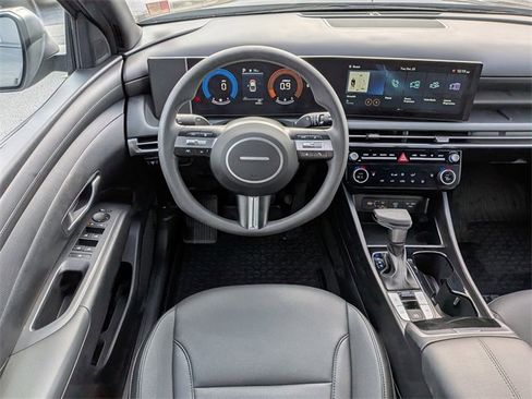 Used 2025 Hyundai Santa Cruz SEL image 31