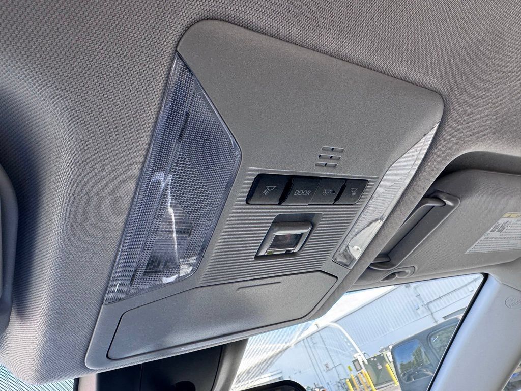 Used 2024 Toyota RAV4 XLE FWD image 29