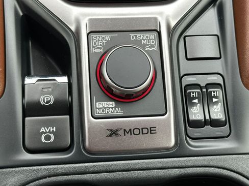 Used 2020 Subaru Forester Touring AWD/4WD image 27