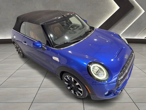 Used 2019 MINI Cooper S w/ Driver Assistance Package FWD image 22