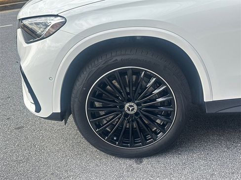 New 2026 Mercedes-Benz GLC 300 image 12