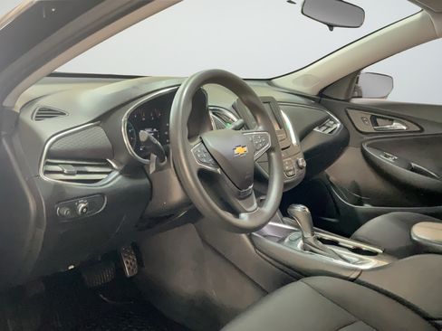 Used 2017 Chevrolet Malibu LT FWD image 24