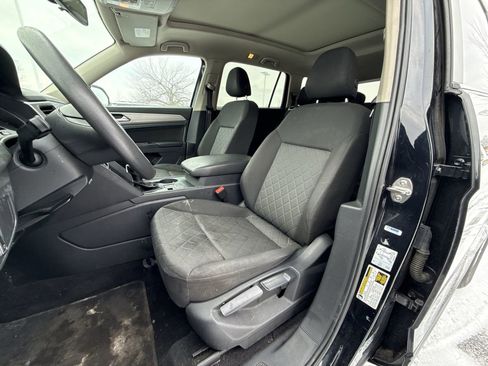 Used 2018 Volkswagen Atlas Launch Edition image 12