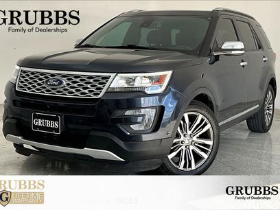 Used 2017 Ford Explorer Platinum