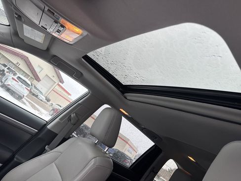 Used 2019 Toyota Highlander Limited image 6