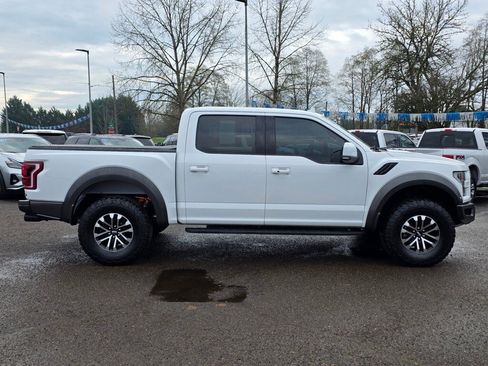 Used 2020 Ford F150 Raptor w/ Equipment Group 802A Luxury image 8