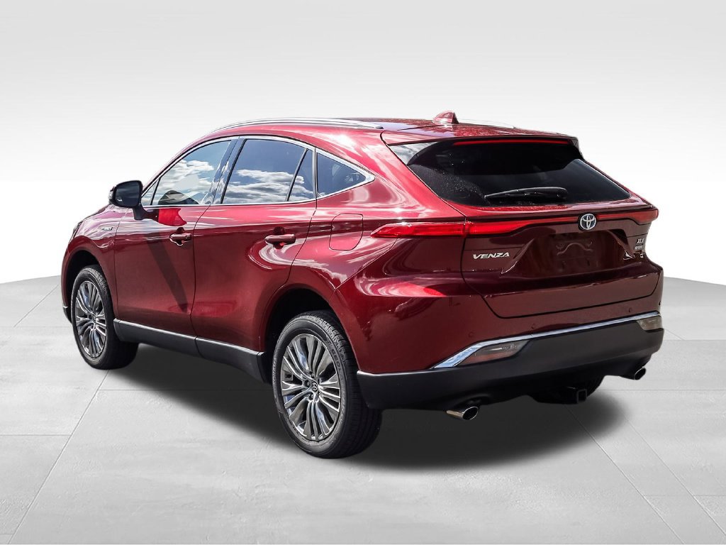 Used 2021 Toyota Venza XLE w/ Softex Package AWD/4WD image 6