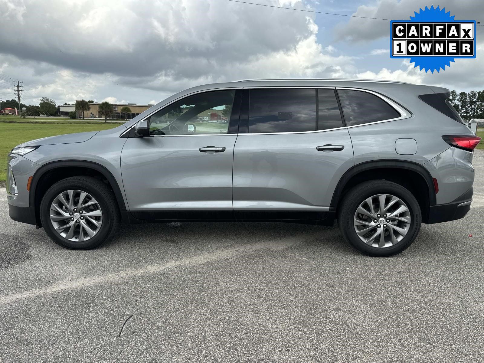 Used 2026 Buick Enclave Preferred AWD/4WD image 7