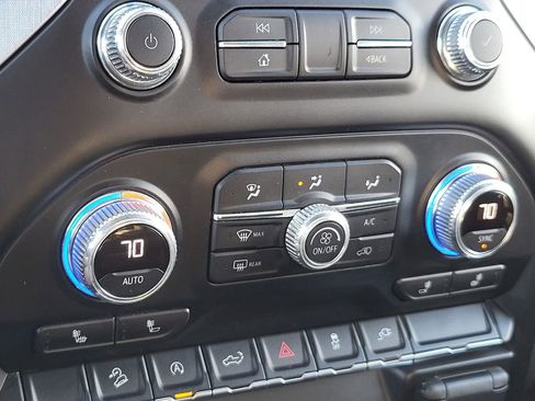 Used 2021 GMC Sierra 1500 Elevation w/ Preferred Package image 29