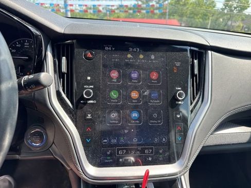 Used 2024 Subaru Outback Premium AWD/4WD image 4