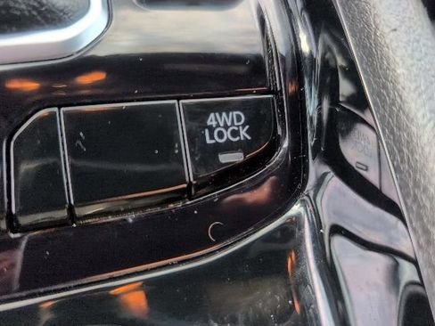 Used 2023 Jeep Compass Limited AWD/4WD image 32