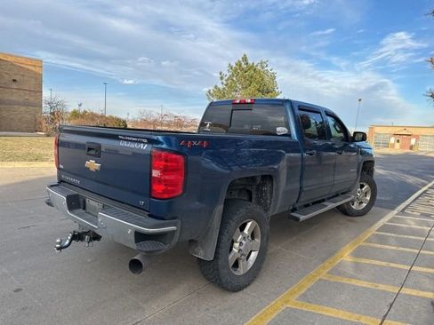 Used 2018 Chevrolet Silverado 2500 LT w/ LT Convenience Package image 4