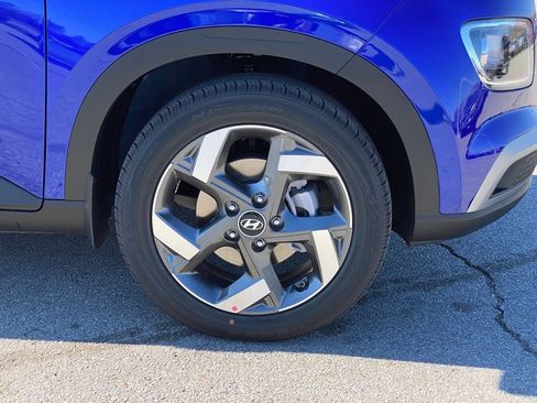 New 2026 Hyundai Venue SEL FWD image 31