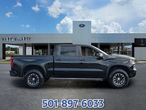 Used 2022 Chevrolet Silverado 1500 ZR2 w/ Technology Package AWD/4WD image 6