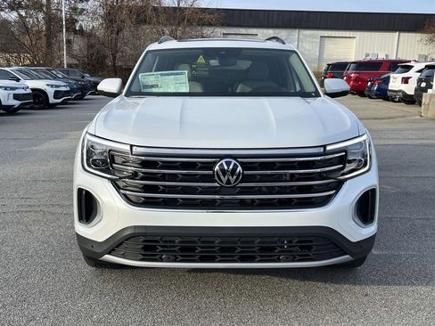New 2026 Volkswagen Atlas SE FWD image 8