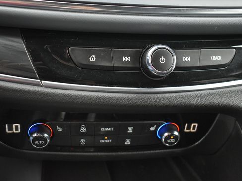 Used 2023 Buick Enclave Essence w/ LPO, Touring Package FWD image 30