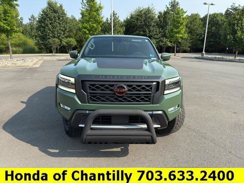 Used 2022 Nissan Frontier PRO-4X w/ Technology Package AWD/4WD image 2