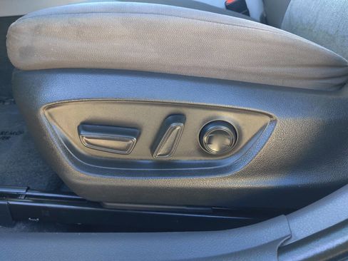 Used 2022 Toyota Camry LE image 15