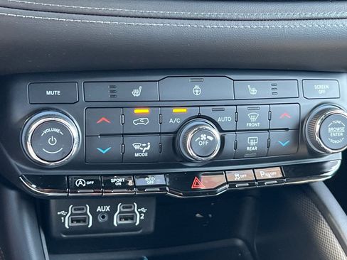 Used 2022 Dodge Durango GT w/ Blacktop Package image 21